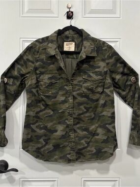 Arizona Jean Co. amAZing Camo shirt XL